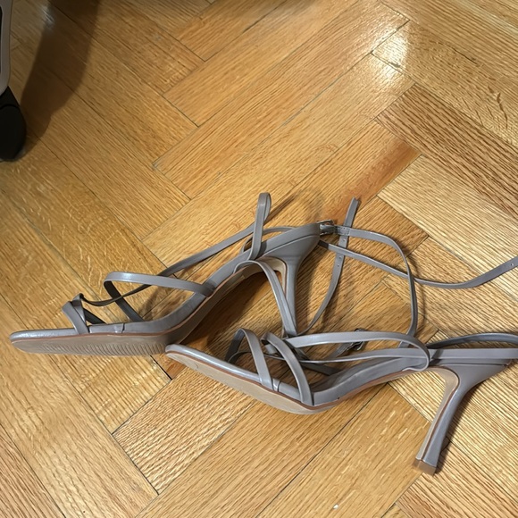 MESHKI heels worn twice - Picture 3 of 5